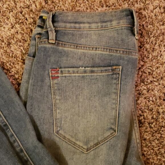 Bdg   - Picture 4 of 7